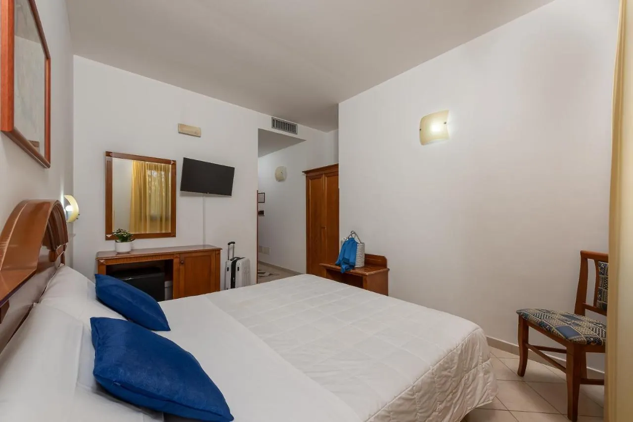 Helios Hotel San Vito Lo Capo 3*,