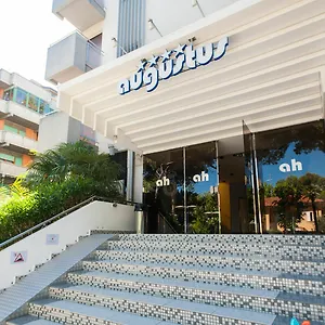 augustus-riccione.emilia-romagnahotels.net/